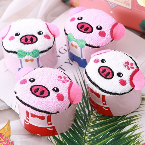 Piggy Towel, Towels